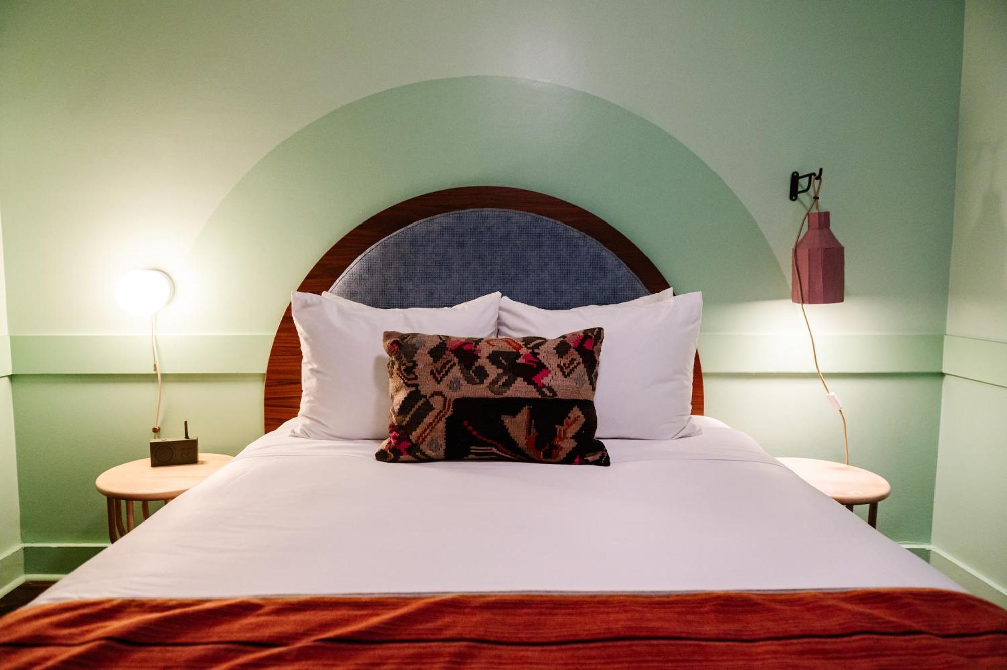 The Frenchmen New Orleans By Kasa Hotel Room photo