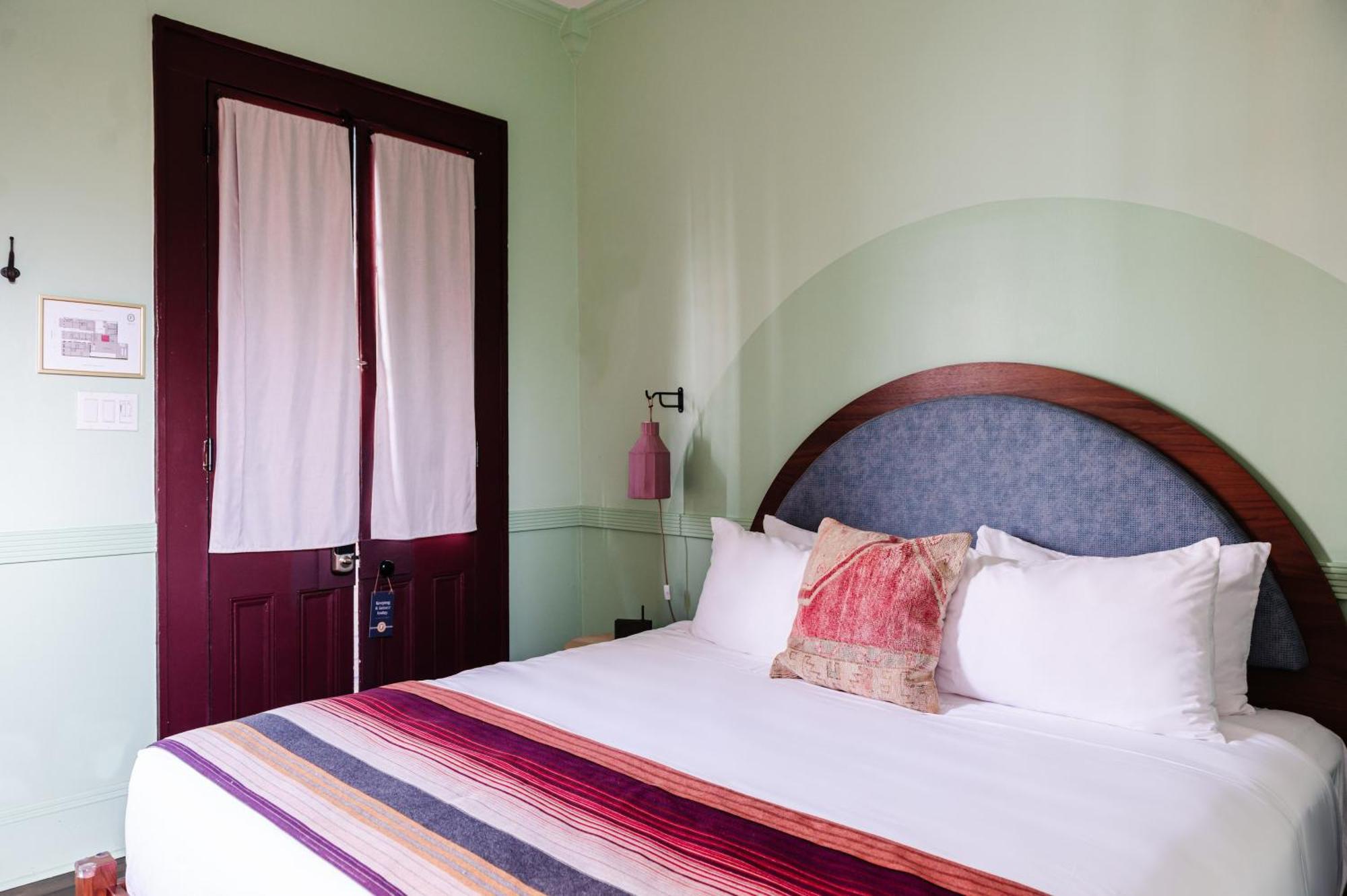 The Frenchmen New Orleans By Kasa Hotel Room photo